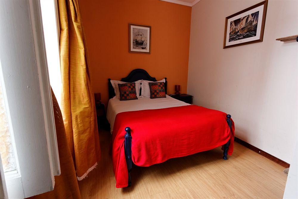 Alvares Cabral Guesthouse Porto Exterior foto