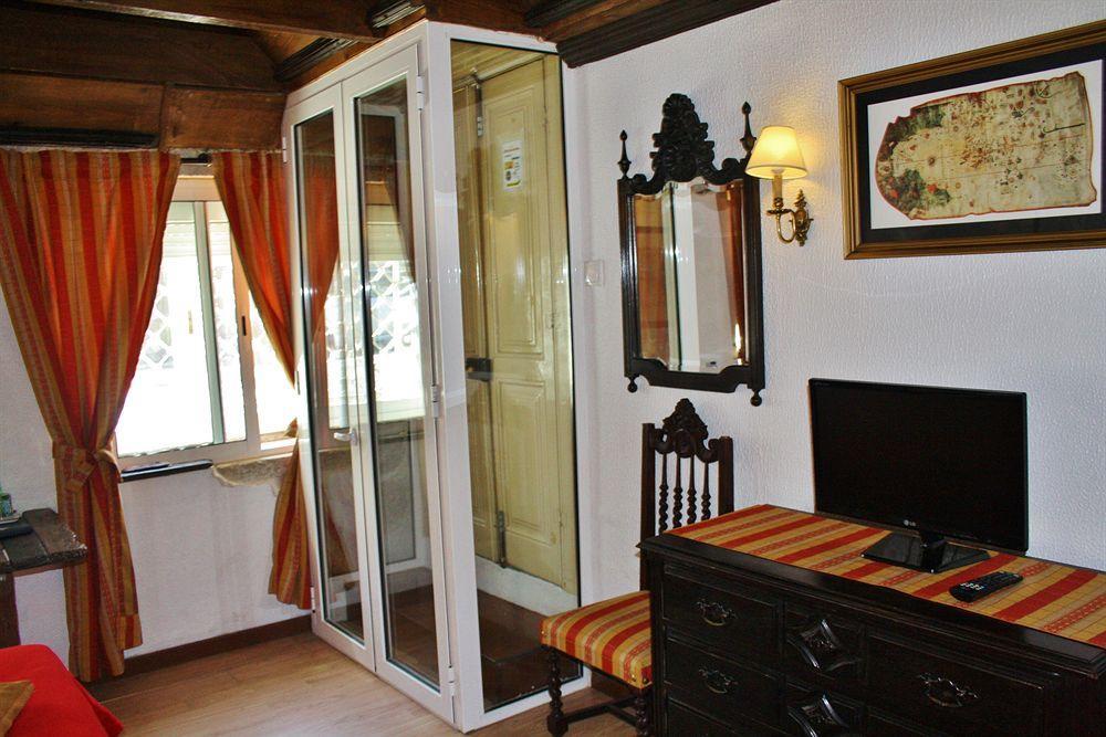 Alvares Cabral Guesthouse Porto Exterior foto
