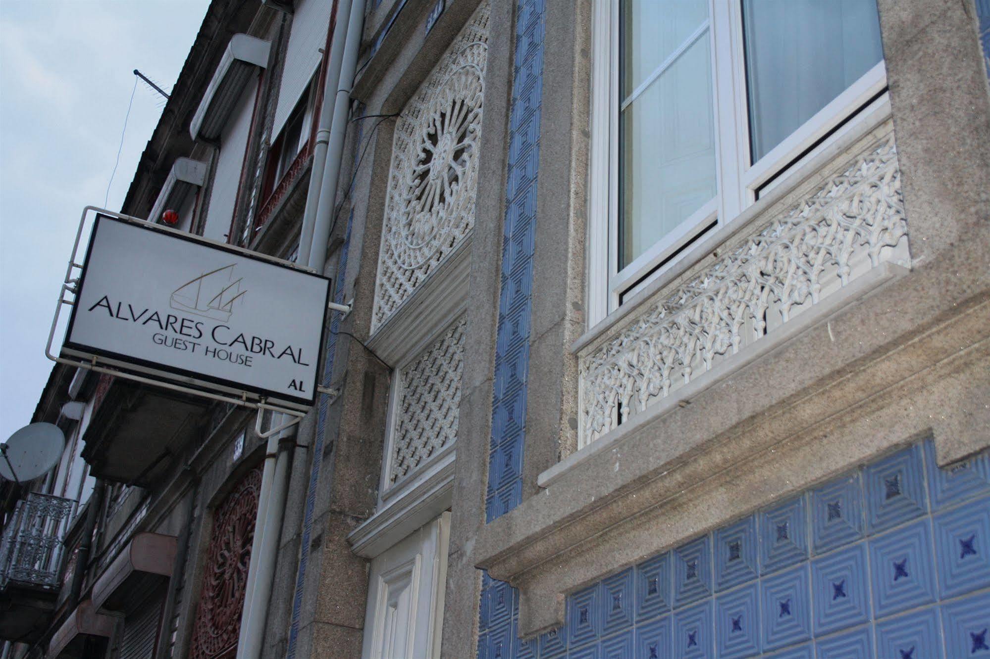 Alvares Cabral Guesthouse Porto Exterior foto