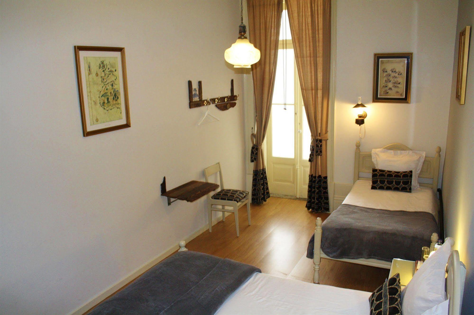 Alvares Cabral Guesthouse Porto Exterior foto