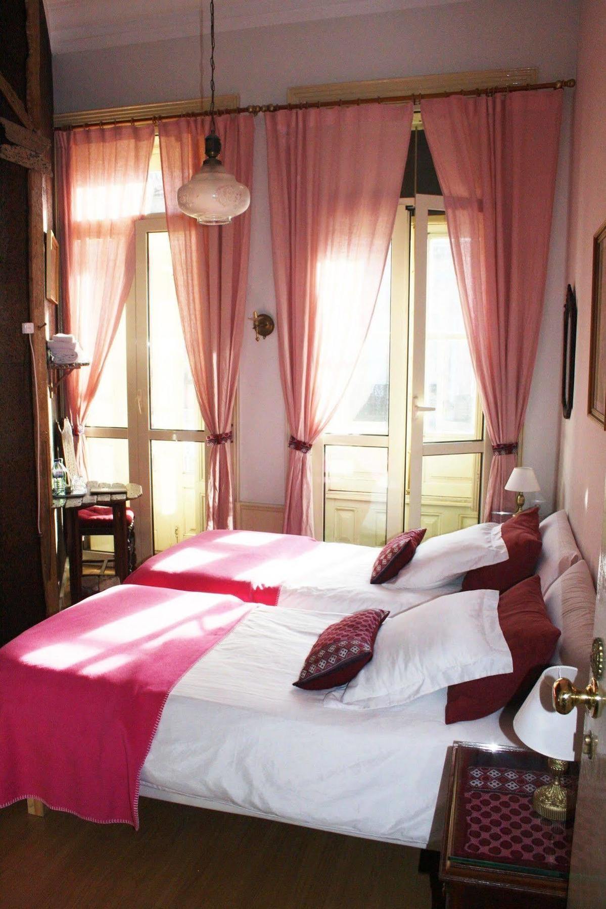 Alvares Cabral Guesthouse Porto Exterior foto