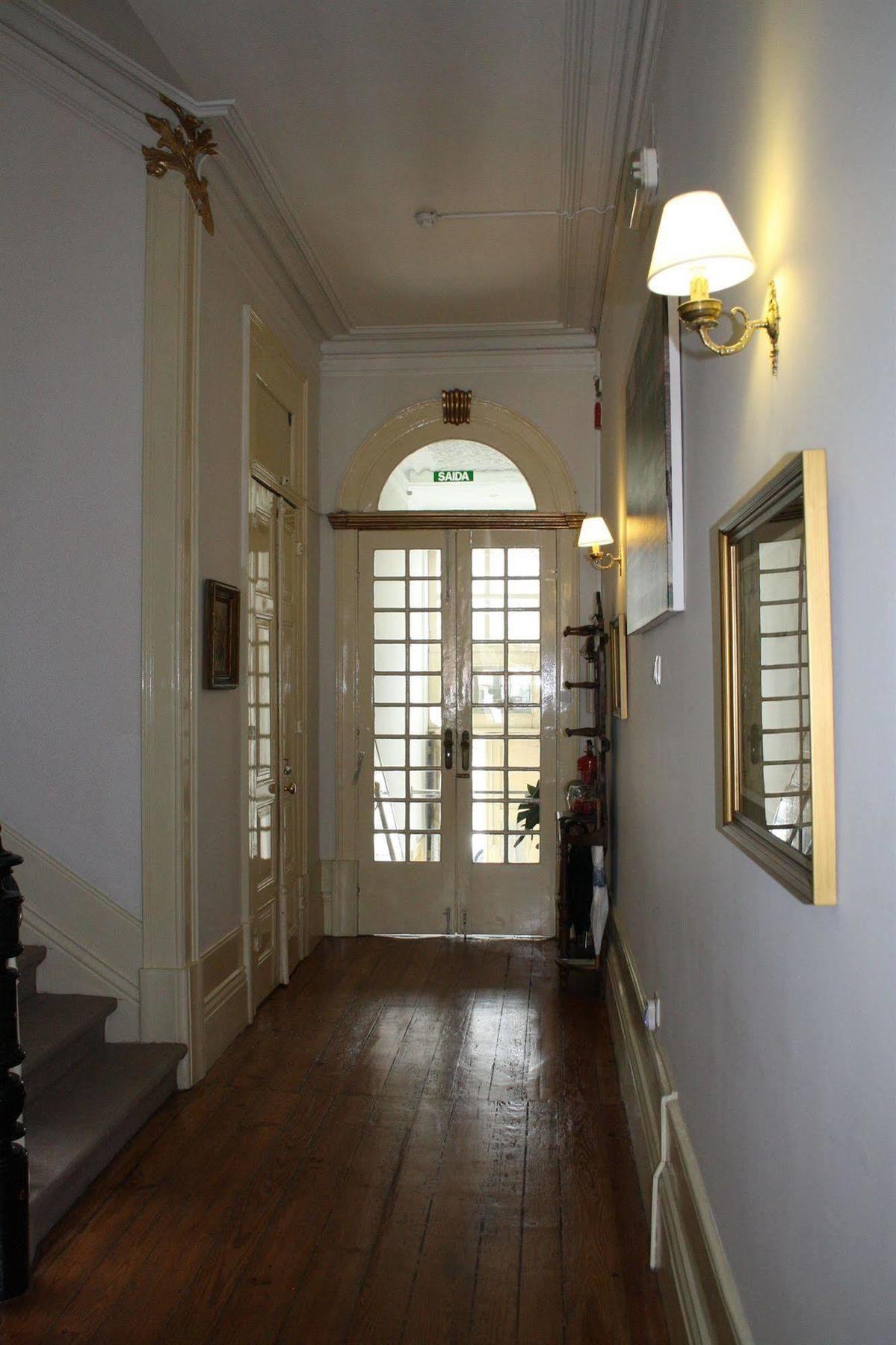 Alvares Cabral Guesthouse Porto Exterior foto