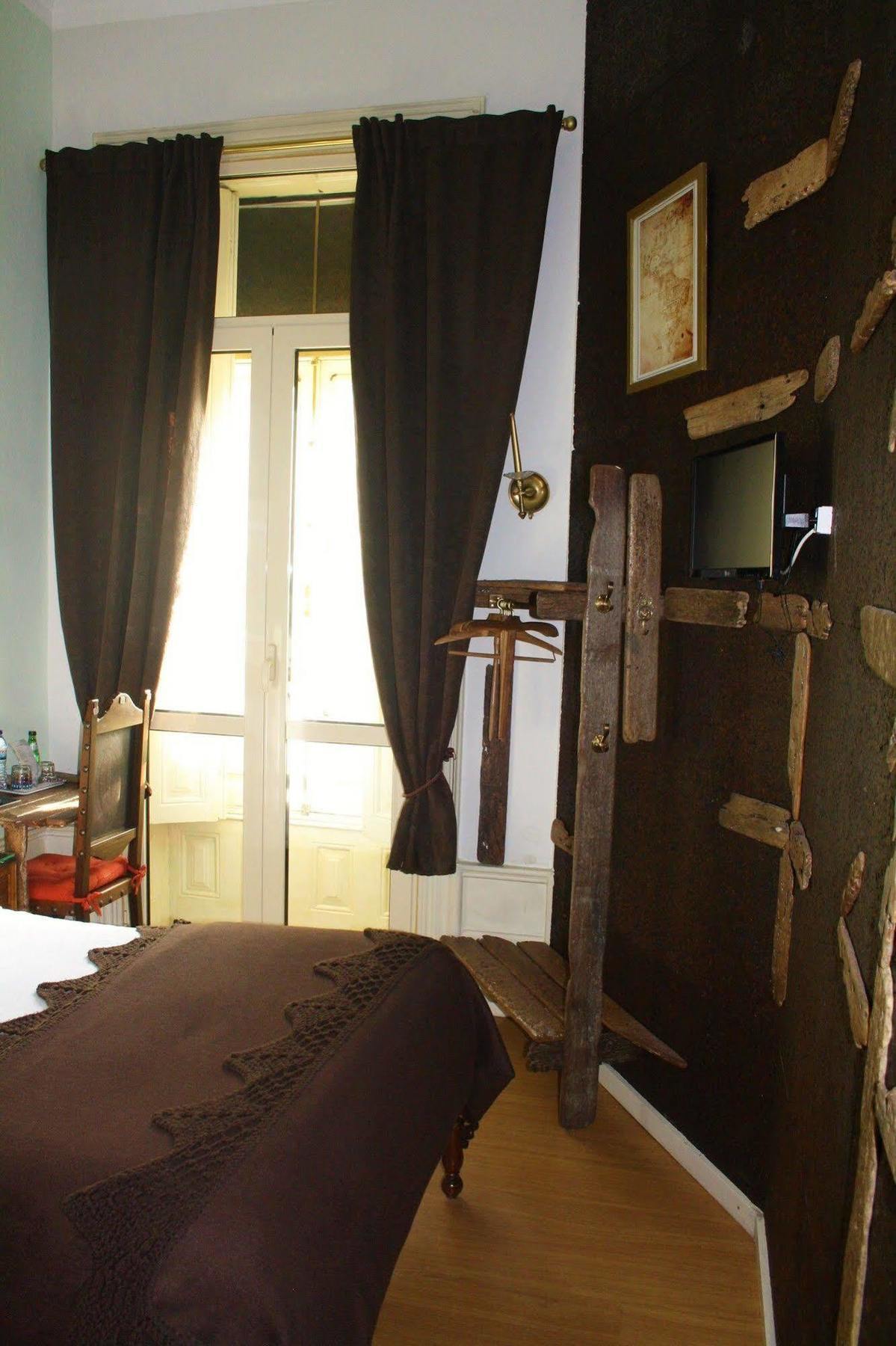 Alvares Cabral Guesthouse Porto Exterior foto